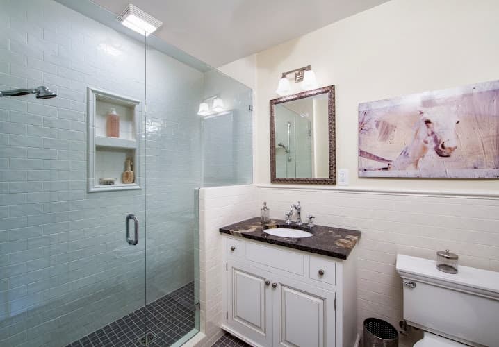 Distinctive Design + Build + Remodel