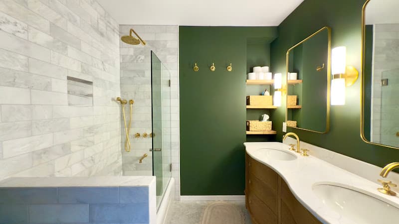 Renova Contractors LLC