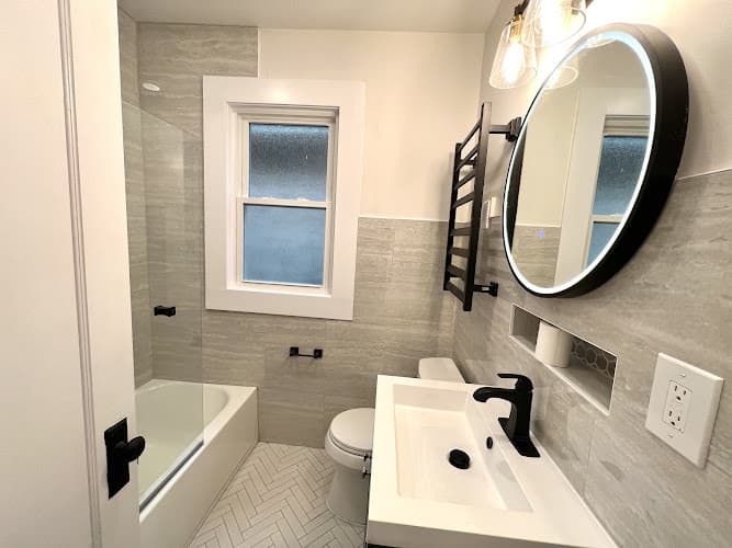 AR REMODELING GROUP LLC